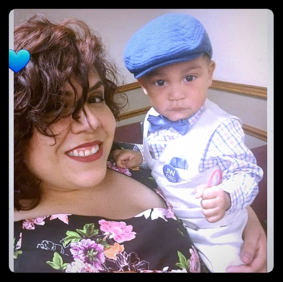 Meet your Posher, Sandra - Picture 1 of 2